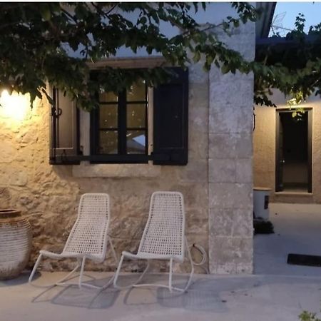 Villa Aiolia Kondoyenadha Екстер'єр фото