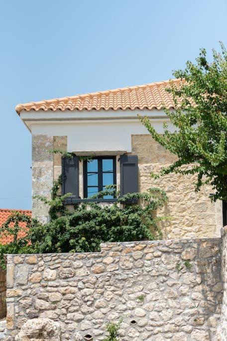 Villa Aiolia Kondoyenadha Екстер'єр фото