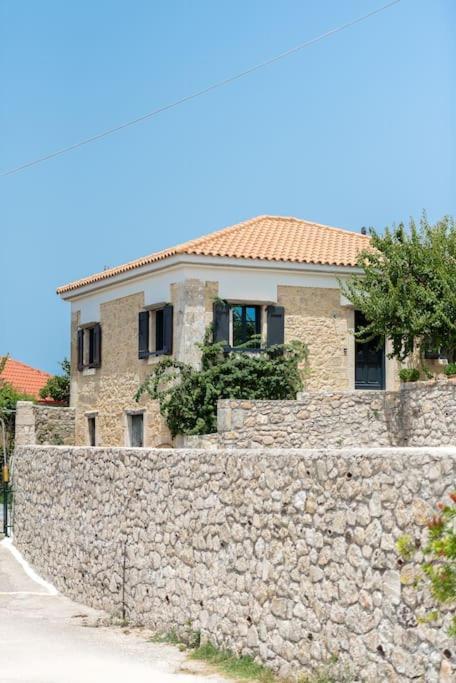 Villa Aiolia Kondoyenadha Екстер'єр фото