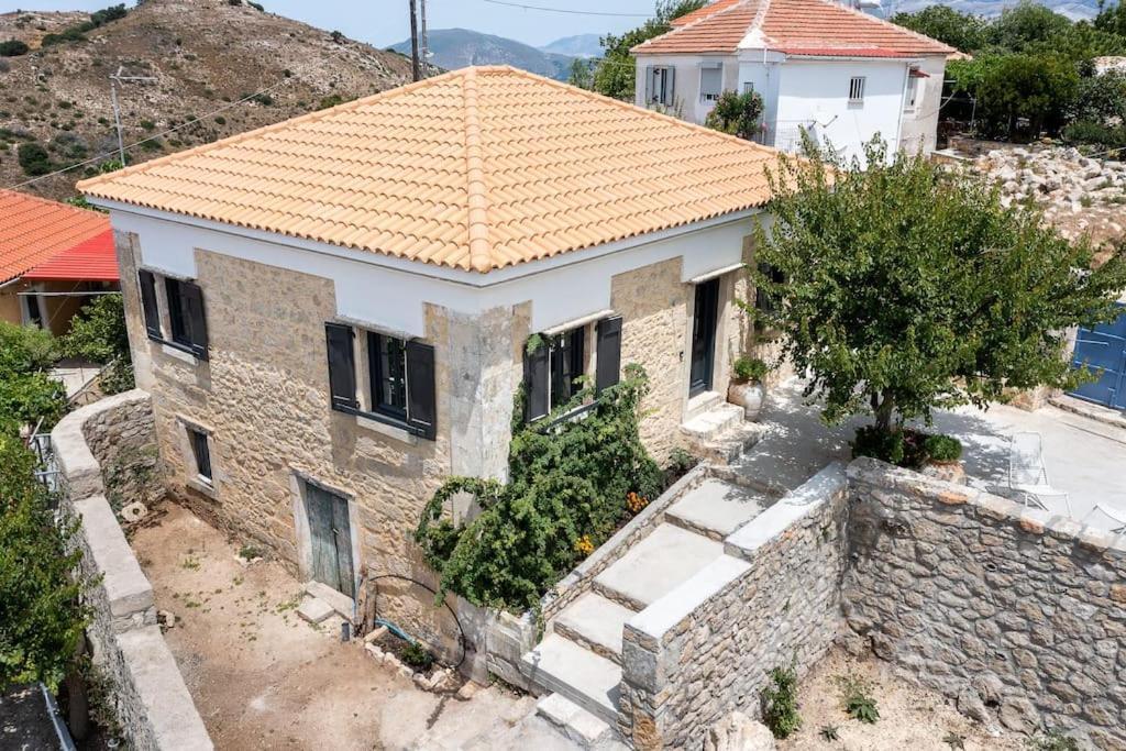 Villa Aiolia Kondoyenadha Екстер'єр фото