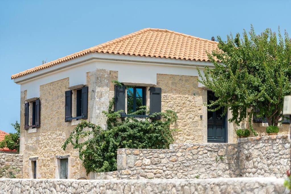 Villa Aiolia Kondoyenadha Екстер'єр фото