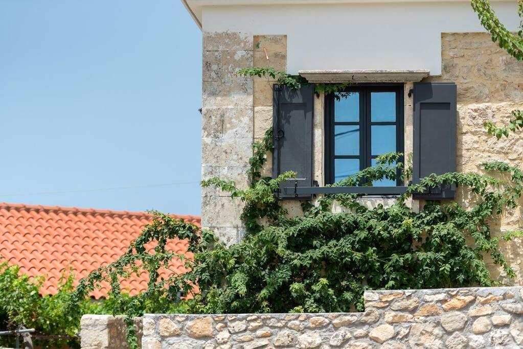 Villa Aiolia Kondoyenadha Екстер'єр фото