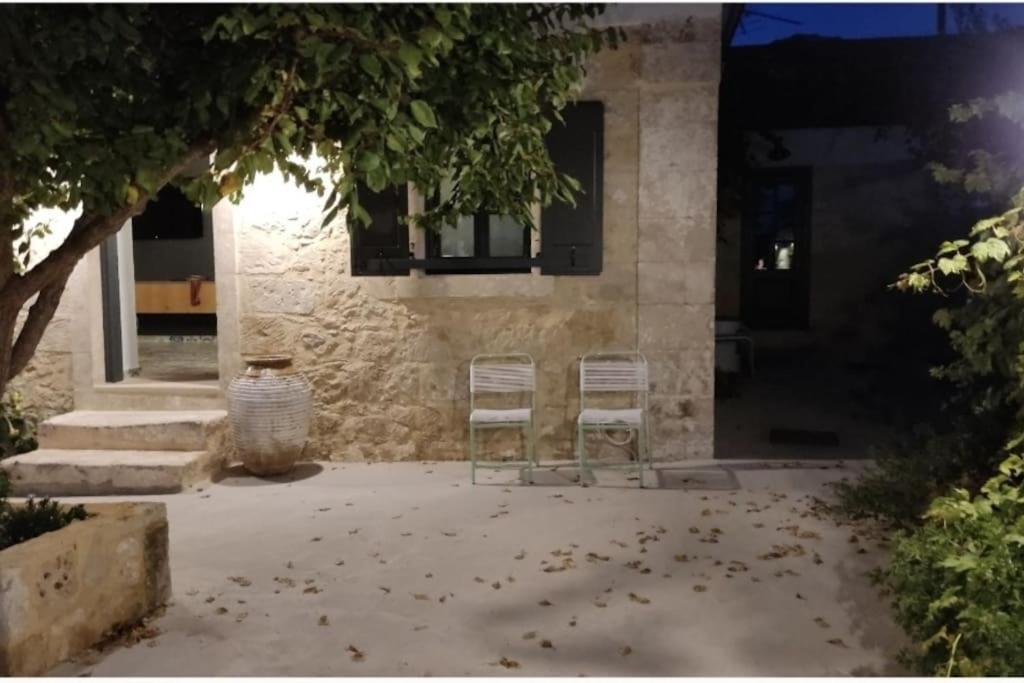 Villa Aiolia Kondoyenadha Екстер'єр фото